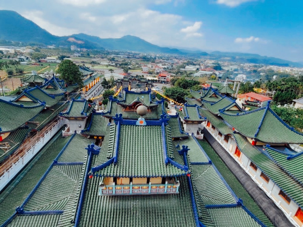 📣南投.台版青瓦台|| 爆紅的寺廟 寶湖宮天地堂地母廟 ｜ POPO筆記